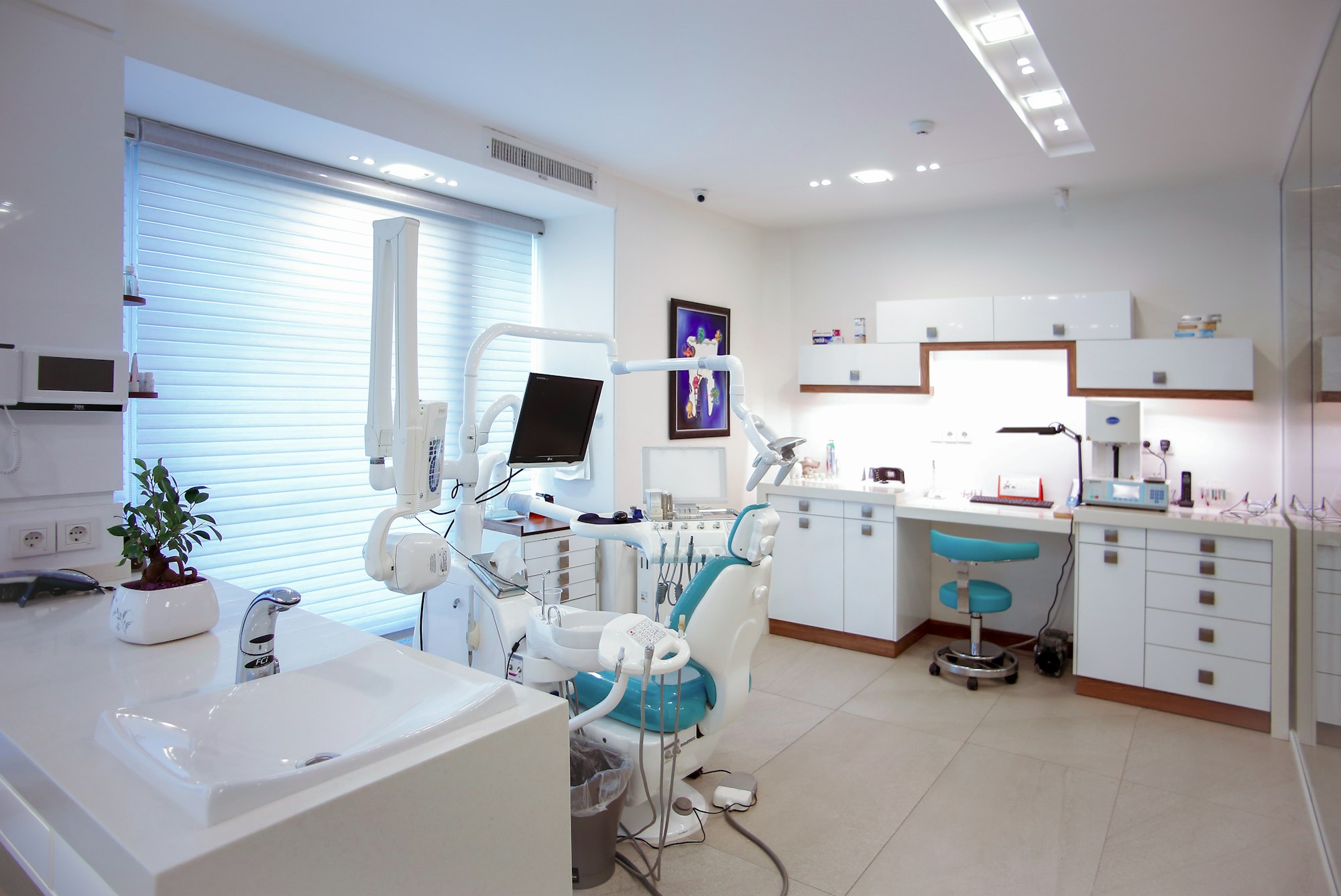 A dental treatment room prepared for practice